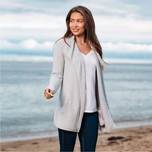 Barefoot Dreams Cozy Chic Lite Coastal Cardi in Grey - Size Medium